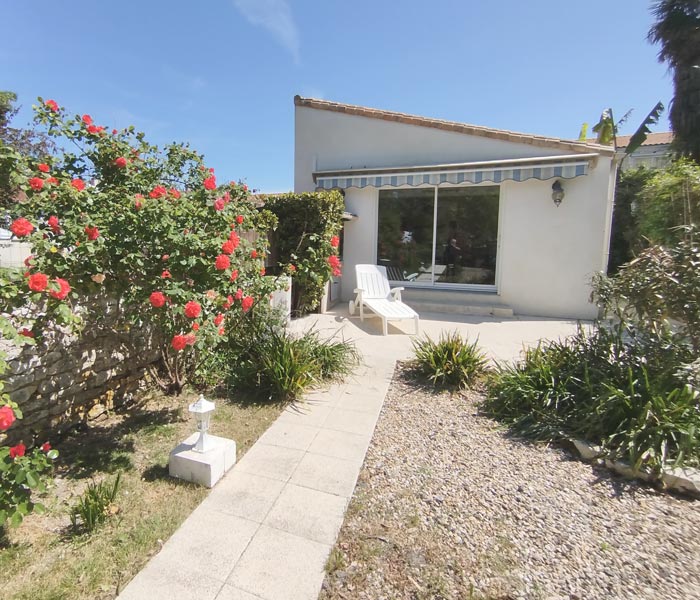 maison-camelia-saujon-jardin-terrasse